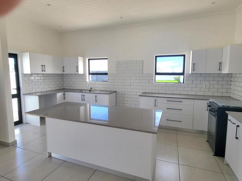 To Let 3 Bedroom Property for Rent in Laaiplek Western Cape